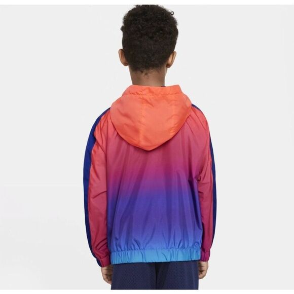 Nike Boys' Rise Gradient Woven Jacket 5-6 years - Picture 2 of 10